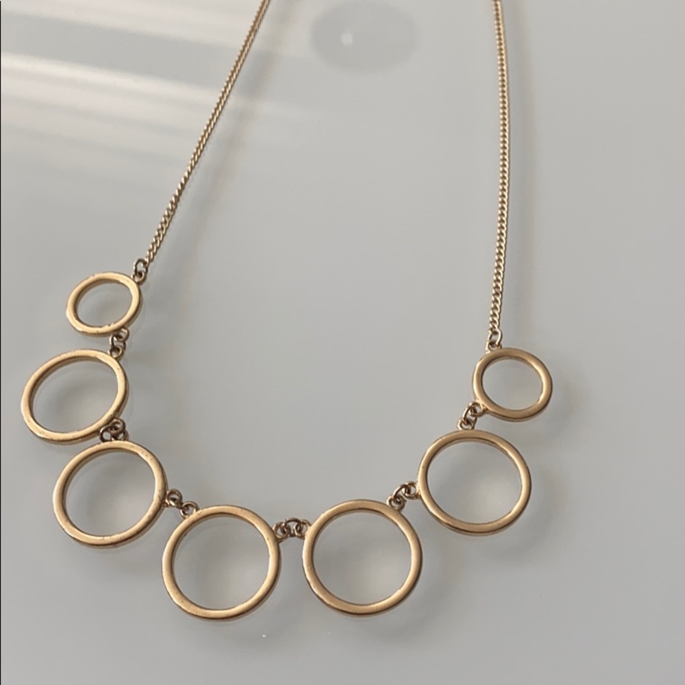 Gold circle necklace
